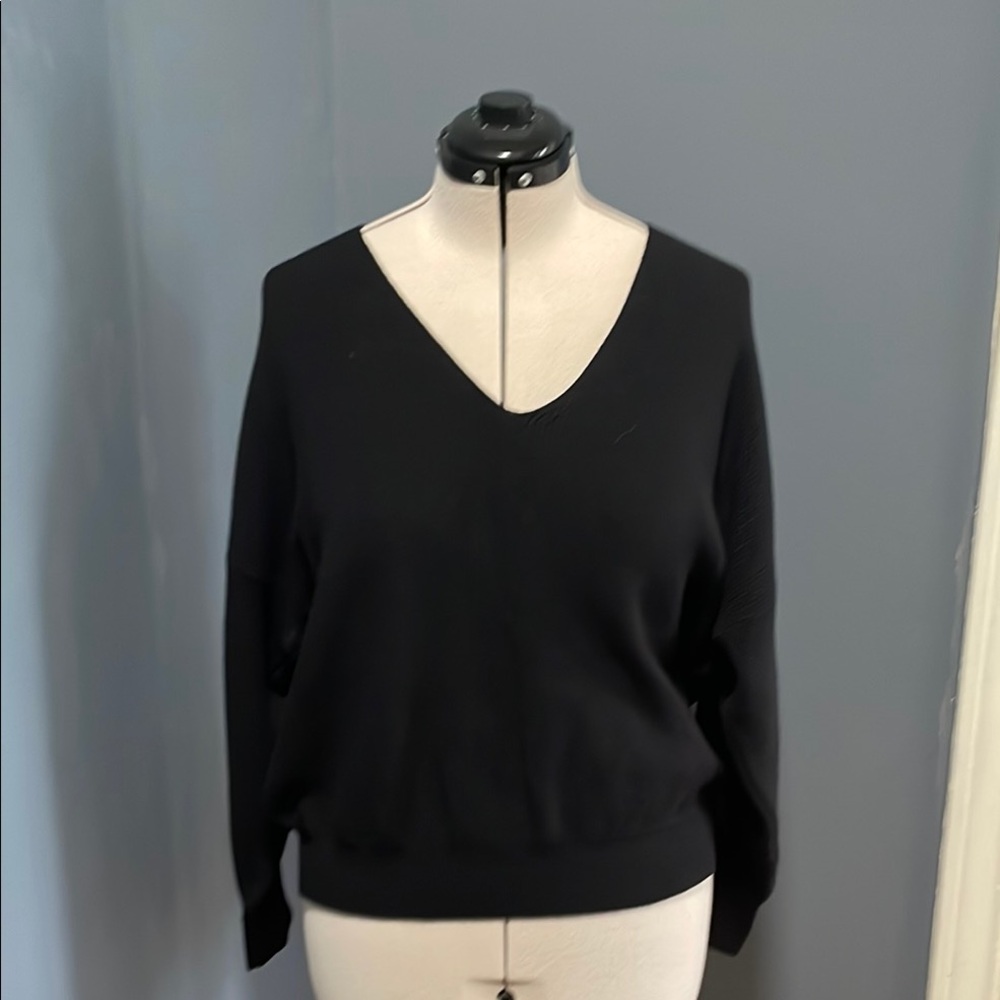 Philosophy Elegant Black V-Neck Sweater Size-Large NWT